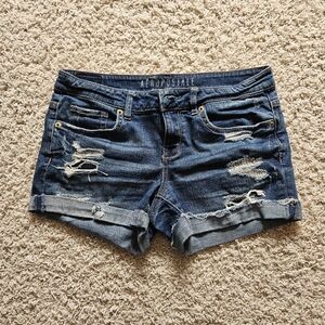 Aeropostale Distressed Ripped Dark Wash  Midi Jean Shorts Size 4